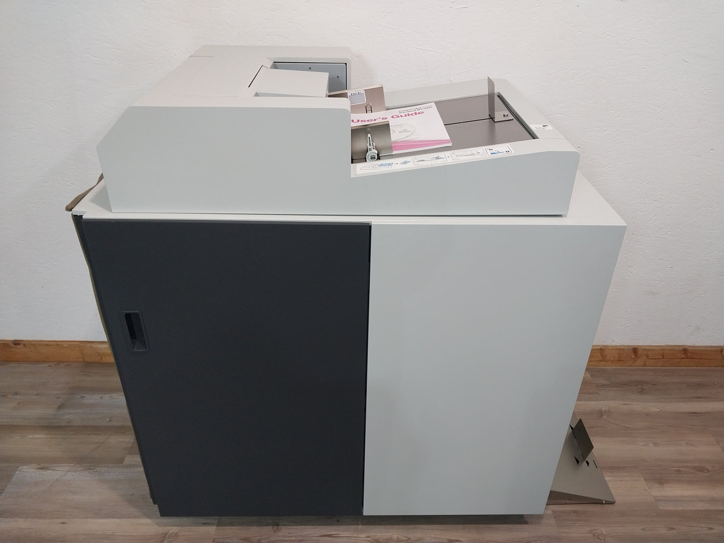 Riso ComColor GD Series Perfect Binder G10 Booklet Maker